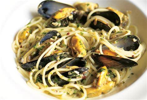 mussels over pasta recipe
